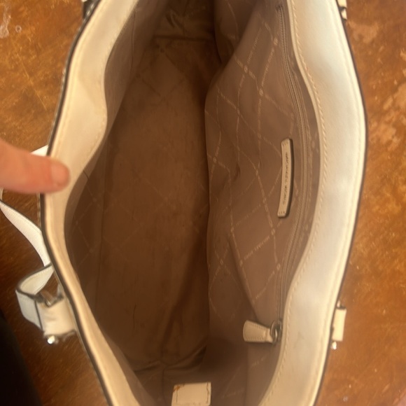 Michael Kors Morgan Large Tote - Picture 6 of 8